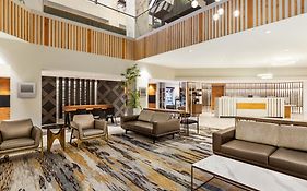 Crowne Plaza Seattle Newly Renovated With No Resort Fee